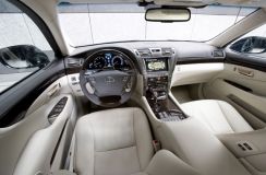 Lexus LS 600H