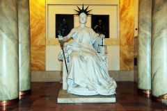 Justitia szobor