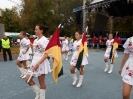 Gyönyörű a kalocsai hímzéses ruhájuk